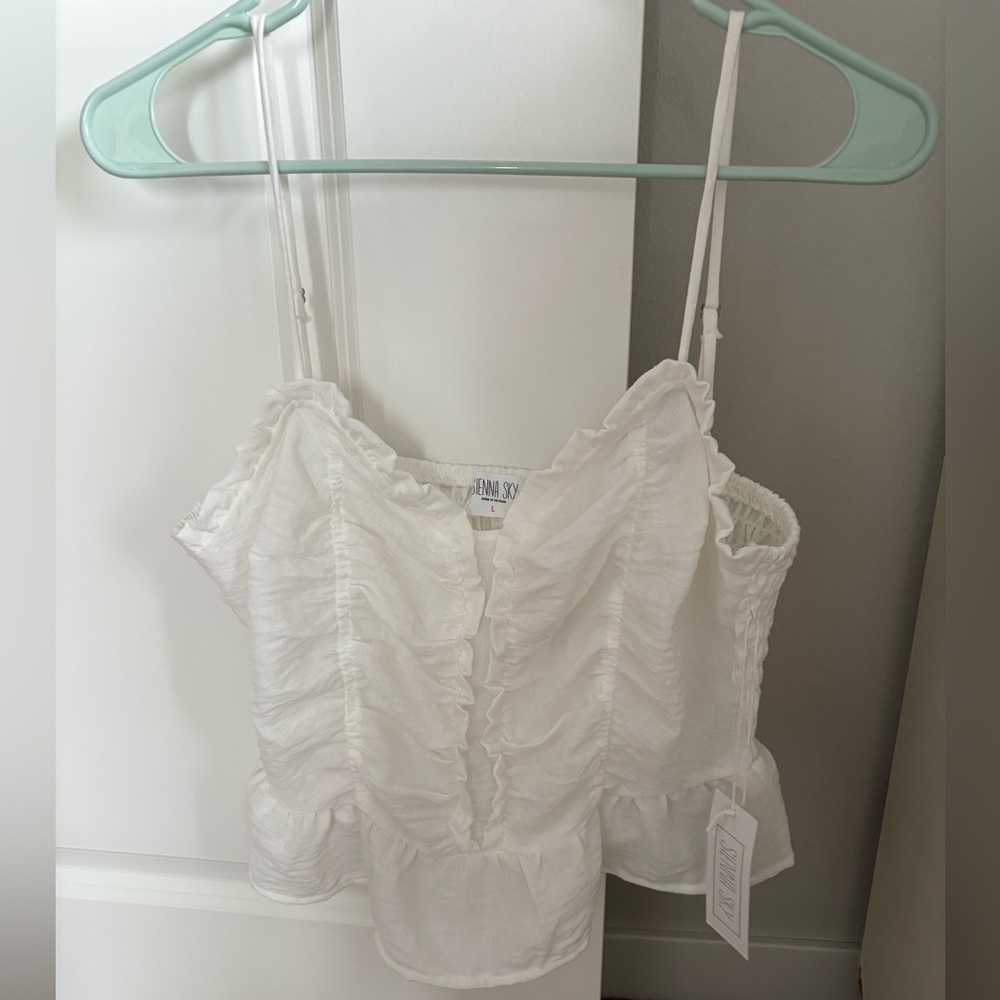 🌺 Sienna Sky Ruffled Top/Cami